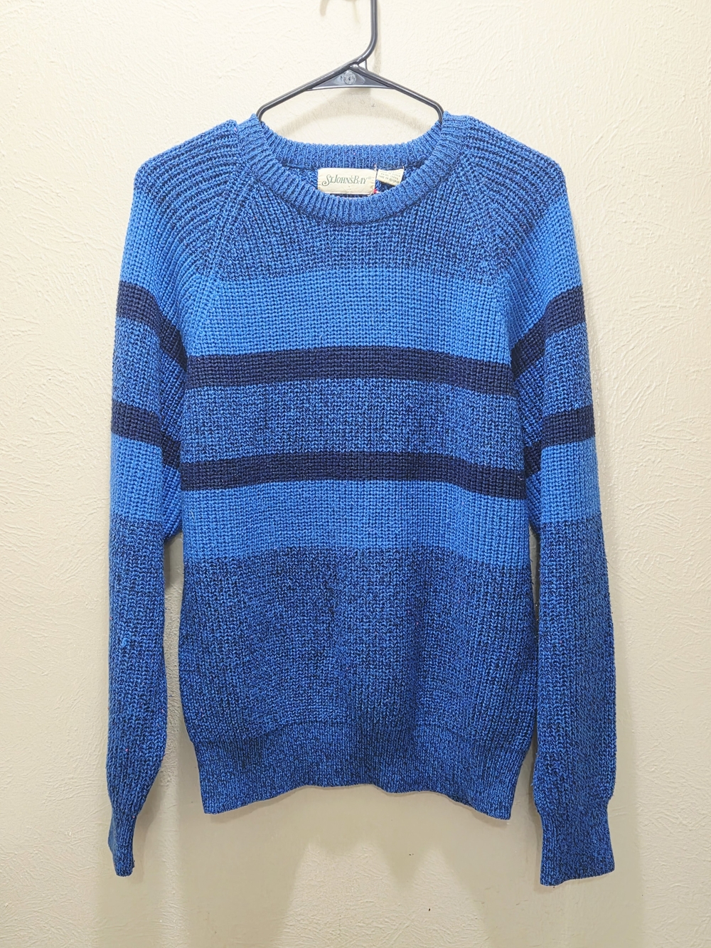 St. John’s Bay Vintage Men’s L Blue Striped Acrylic Knit Crewneck Sweater Korea